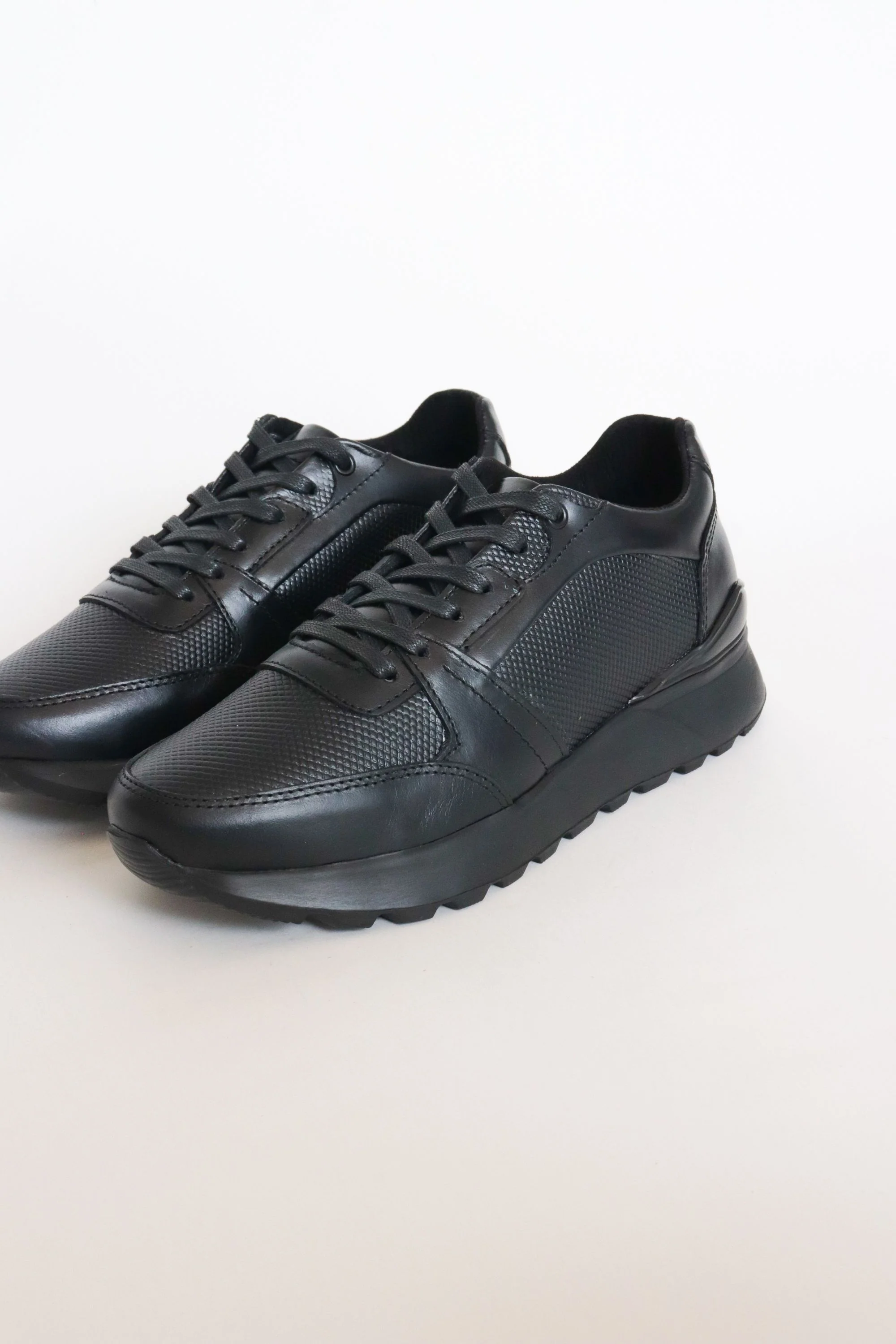 TENIS EN CUERO PARA HOMBRE TODO NEGRO | REF: REAGAN 512 - Image 4